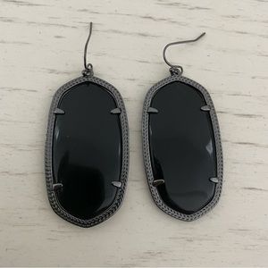 Kendra Scott // Drop Earrings